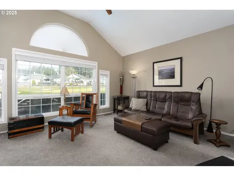 15916 SE 35th Street Vancouver WA 98683