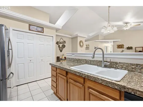 3653 Willowbrook Street Eugene OR 97404