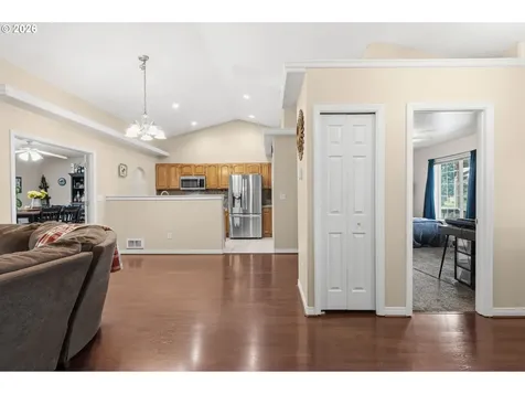 3653 Willowbrook Street Eugene OR 97404