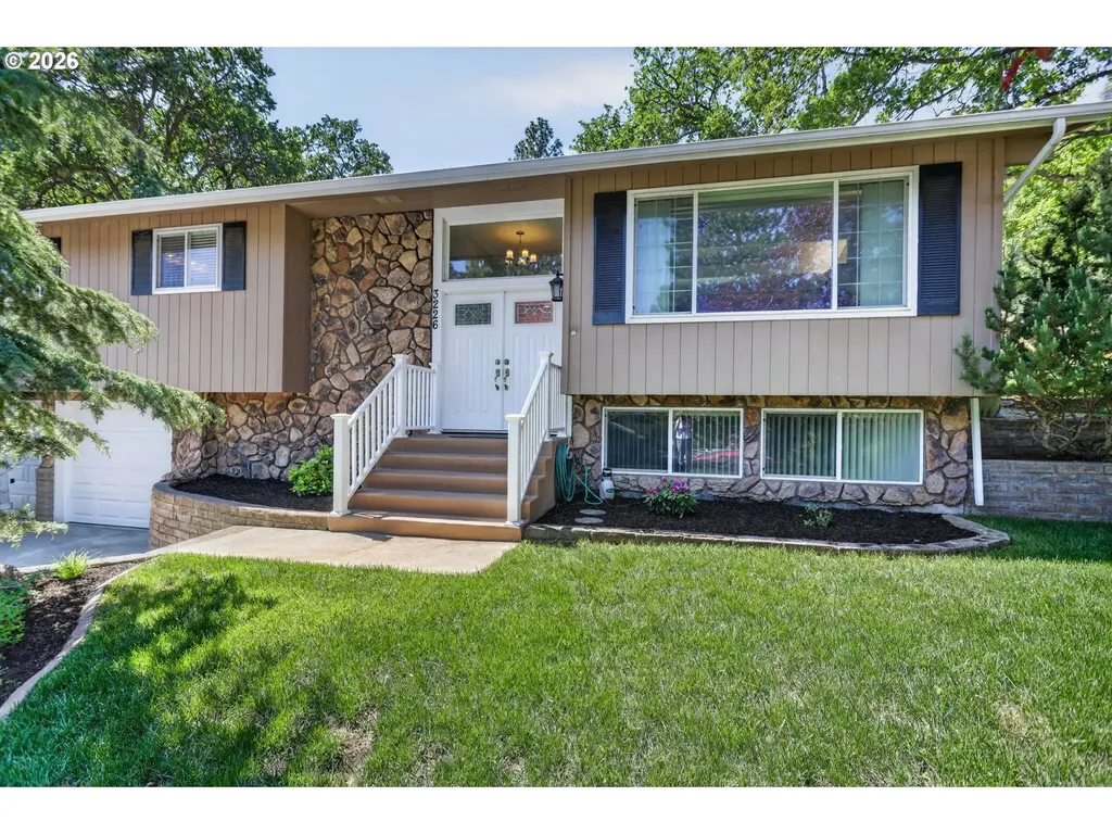 3226 W 12th Street The Dalles OR 97058