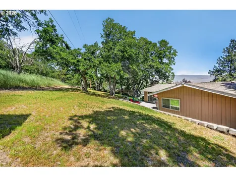 3226 W 12th Street The Dalles OR 97058