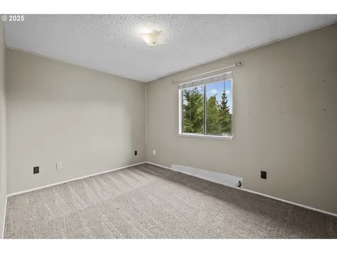 7480 SW Taylors Ferry Road Portland OR 97223