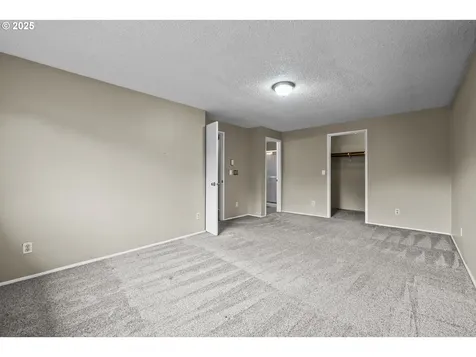 7480 SW Taylors Ferry Road Portland OR 97223