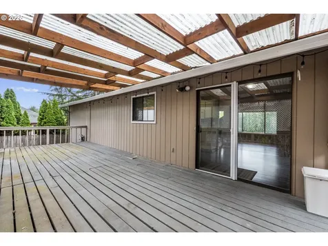 7480 SW Taylors Ferry Road Portland OR 97223
