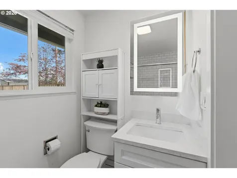 11910 NE 6th Street Vancouver WA 98684