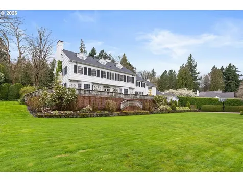 2393 S Military Road Portland OR 97219