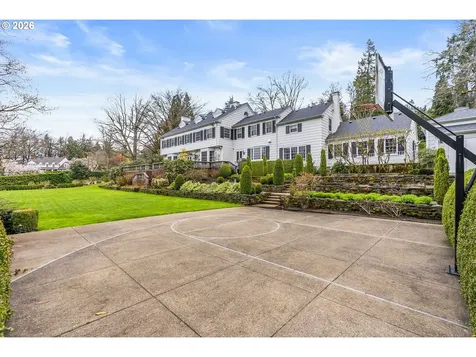 2393 S Military Road Portland OR 97219