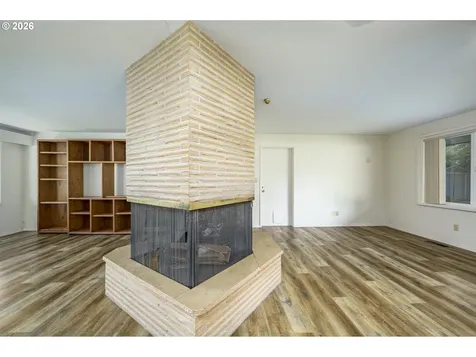 149 NW 25th Street Mcminnville OR 97128