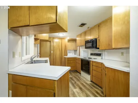 149 NW 25th Street Mcminnville OR 97128
