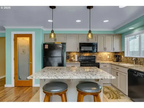 35395 Bayside Gardens Road Nehalem OR 97131