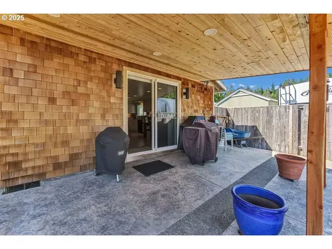 35395 Bayside Gardens Road Nehalem OR 97131