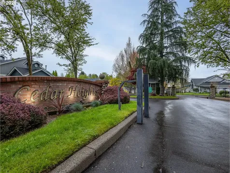 8718 NE 17th Street Vancouver WA 98664
