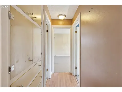 502 NW 77th Street Vancouver WA 98665