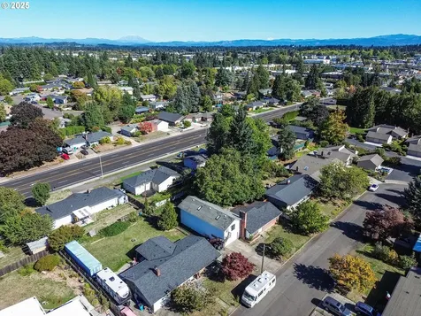 502 NW 77th Street Vancouver WA 98665
