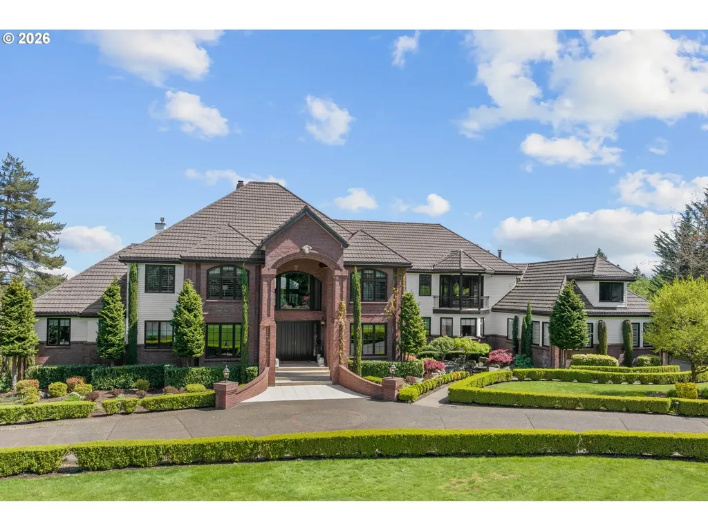 24770 SW Valley View Road West Linn OR 97068