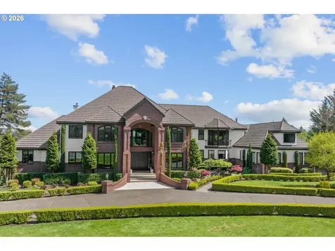 24770 SW Valley View Road West Linn OR 97068