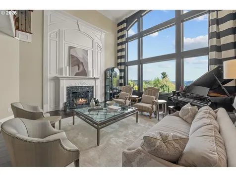 24770 SW Valley View Road West Linn OR 97068