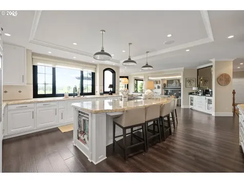 24770 SW Valley View Road West Linn OR 97068