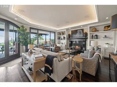 24770 SW Valley View Road West Linn OR 97068