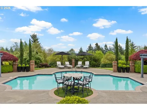 24770 SW Valley View Road West Linn OR 97068