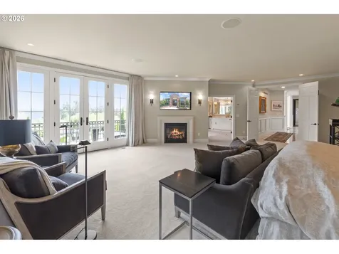 24770 SW Valley View Road West Linn OR 97068
