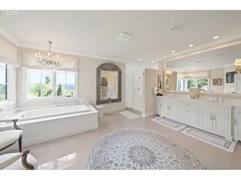 24770 SW Valley View Road West Linn OR 97068