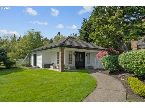 24770 SW Valley View Road West Linn OR 97068