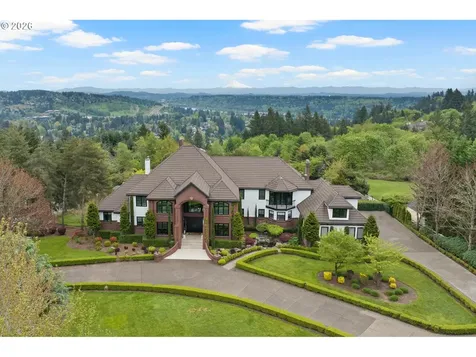 24770 SW Valley View Road West Linn OR 97068