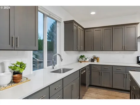 13087 SE Gateway Drive Happy Valley OR 97086
