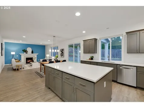 13087 SE Gateway Drive Happy Valley OR 97086