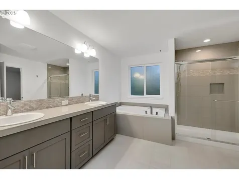 13087 SE Gateway Drive Happy Valley OR 97086