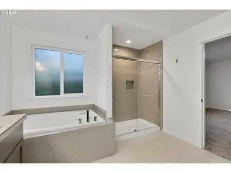 13087 SE Gateway Drive Happy Valley OR 97086