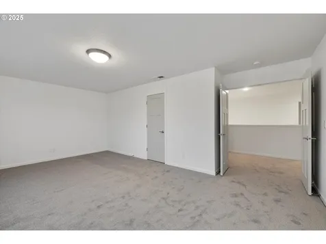 13087 SE Gateway Drive Happy Valley OR 97086