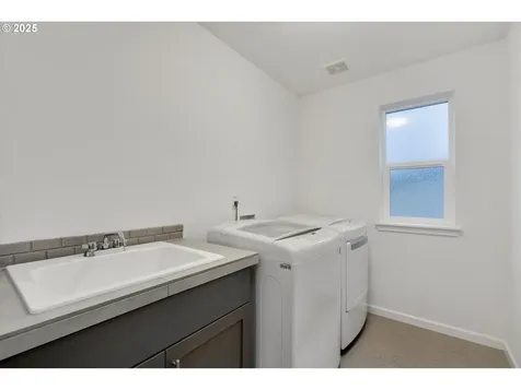 13087 SE Gateway Drive Happy Valley OR 97086