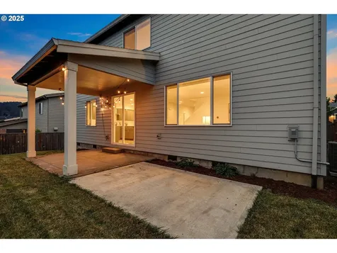 13087 SE Gateway Drive Happy Valley OR 97086