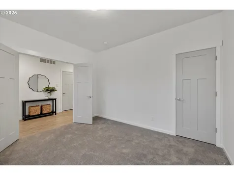 13087 SE Gateway Drive Happy Valley OR 97086