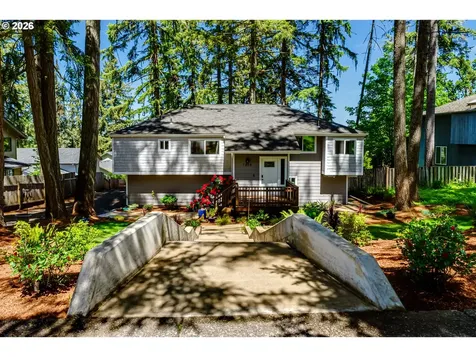 7218 Elderberry Street Springfield OR 97478