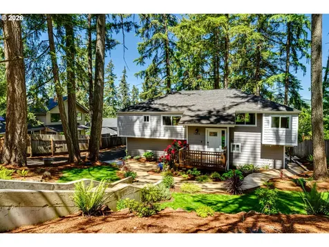 7218 Elderberry Street Springfield OR 97478
