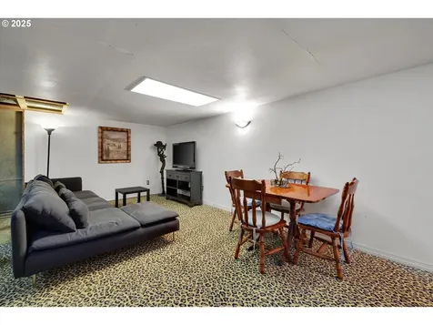 8815 SW Oleson Road Portland OR 97223