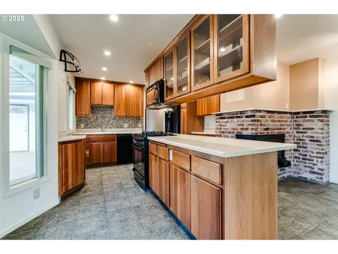 2424 Leyton Lane Eugene OR 97404