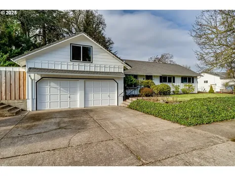 2424 Leyton Lane Eugene OR 97404