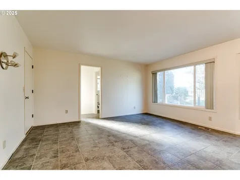 2424 Leyton Lane Eugene OR 97404