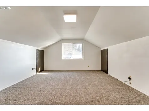 2424 Leyton Lane Eugene OR 97404