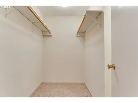 2424 Leyton Lane Eugene OR 97404
