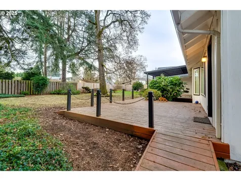 2424 Leyton Lane Eugene OR 97404