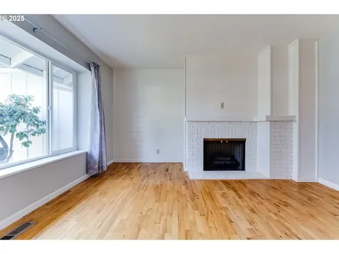 2424 Leyton Lane Eugene OR 97404