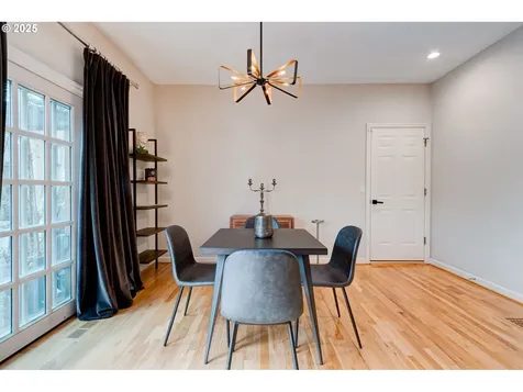 1936 NW Yorkshire Lane Portland OR 97229
