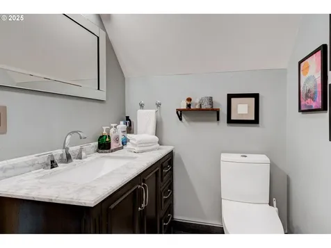 1936 NW Yorkshire Lane Portland OR 97229