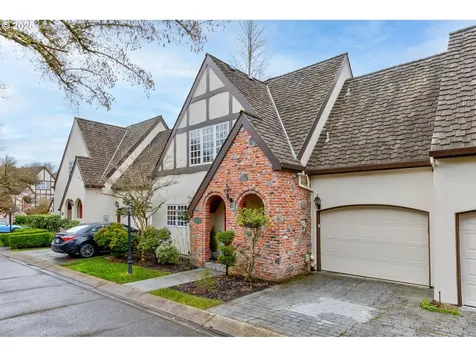 1936 NW Yorkshire Lane Portland OR 97229