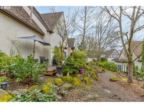 1936 NW Yorkshire Lane Portland OR 97229